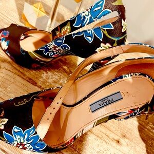 PRADA Floral Print D’Orsay Pump